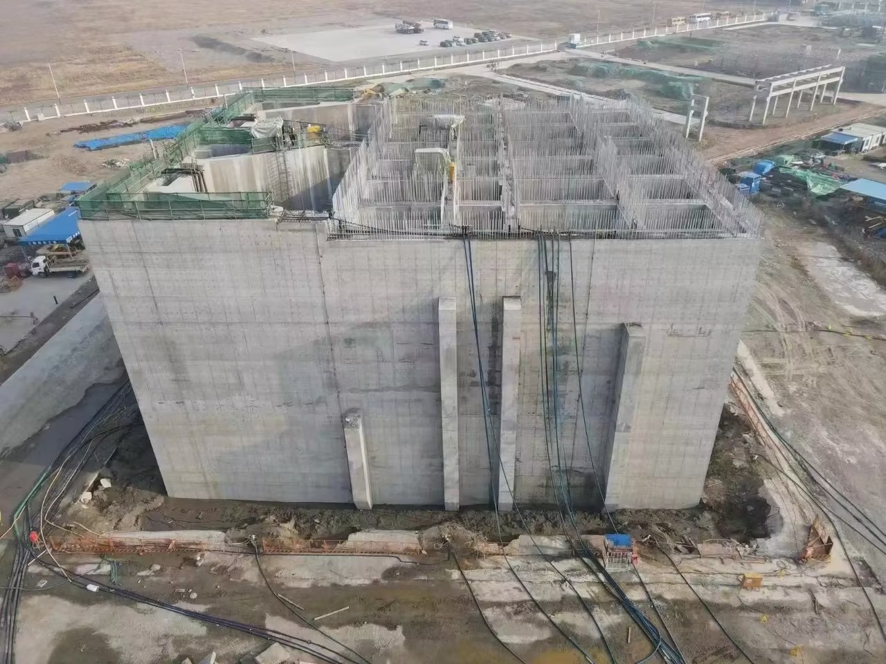 Jiangsu Rudong LNG Project Achieves Smooth Completion of Drainage Pipe Jacking and Water Intake Well Caisson Sinking